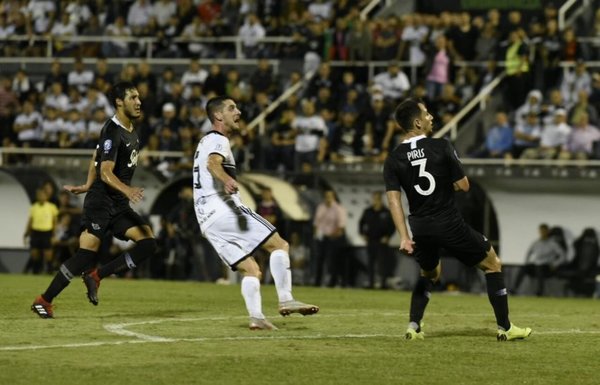 Olimpia, a fuerza de golazos - 730am - ABC Color
