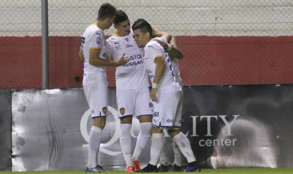 HOY / Luqueño sonríe ante Sol de América