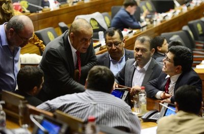 Diputados urgen ampliar la reforma electoral - Edicion Impresa - ABC Color