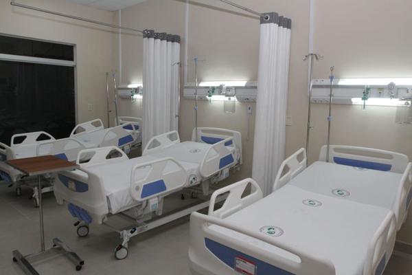 Habilitan modernas obras en clinica Yrendague del IPS - .::RADIO NACIONAL::.