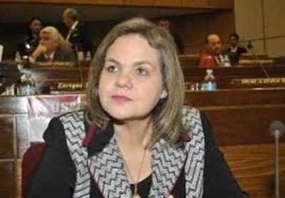 Senadora Samaniego lamenta desconocimiento del Proyecto de Ley de Paridad - .::RADIO NACIONAL::.