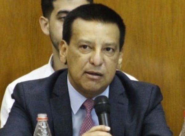Piden culminar juicio político a Garay Zuccolillo