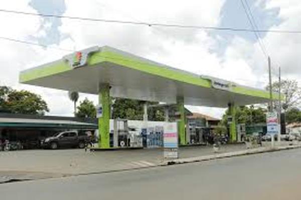 En una semana definen incremento del combustible - .::RADIO NACIONAL::.