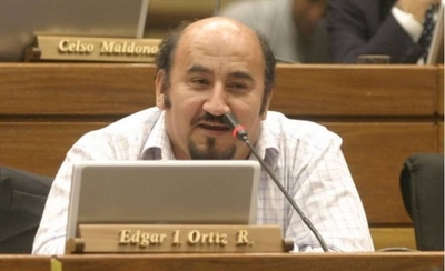 HOY / Diputado demandará a periodistas que lo relacionan con contratación de nutricionista