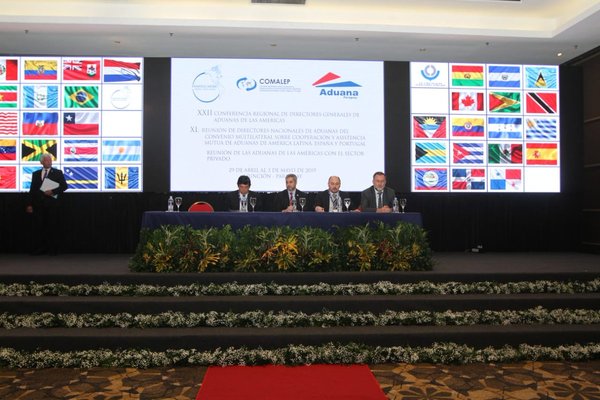 Intercambian experiencias en Paraguay Directores Generales de Aduanas de las Américas - .::RADIO NACIONAL::.