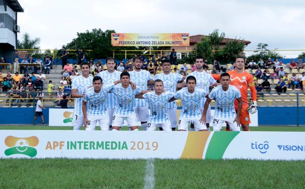 Guaireña debutó con el pie derecho en la Intermedia - ADN Paraguayo
