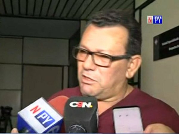 Se entregan otros dos sospechosos del esquema de coimas en Detave | Paraguay en Noticias
