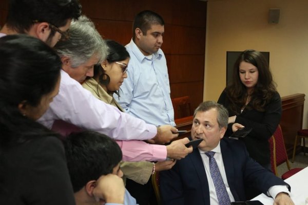 Presidente de la Corte pide que le descuenten sueldo | Paraguay en Noticias