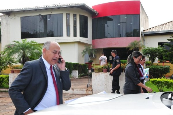 Allanan municipalidad de Salto - Nacionales - ABC Color
