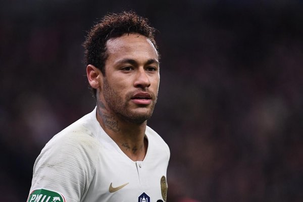 Neymar pierde los nervios fuera del campo - Deportes - ABC Color