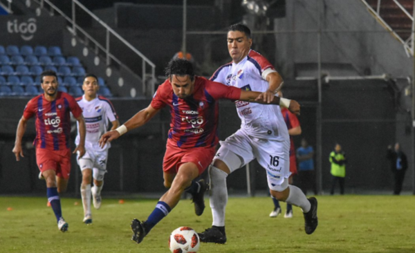 HOY / Se deshace en elogios a Olimpia y deplora gestión en Cerro Porteño