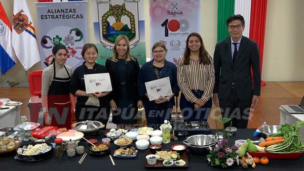 EXITOSO TALLER DE COCINA JAPONESA CON SUMIKO MIYAWAKI.