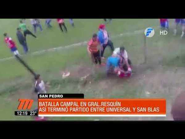 Batalla campal durante un partido de fútbol