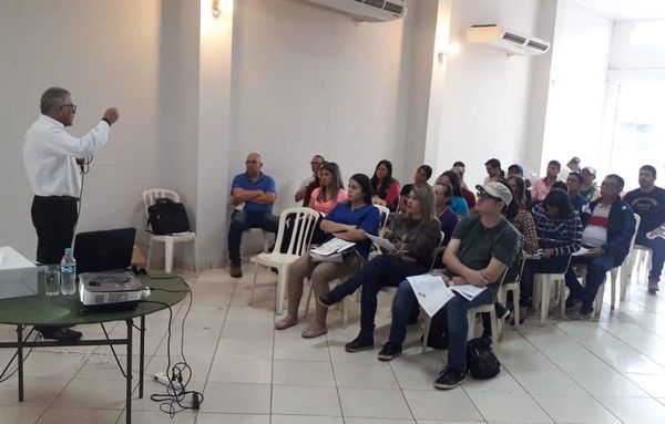 Agentes electorales son capacitados para las municipales en CDE | Paraguay en Noticias 