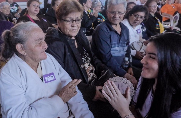 Presentan proyecto en beneficio del adulto mayor - .::RADIO NACIONAL::.
