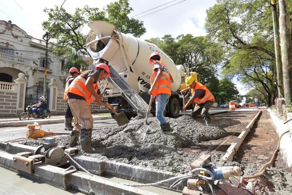 Avanza colocación de hormigón hidráulico sobre Mariscal López | Paraguay en Noticias