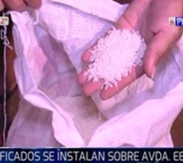 "Esto es incomible": Suman quejas de afectados por la crecida - Paraguay.com