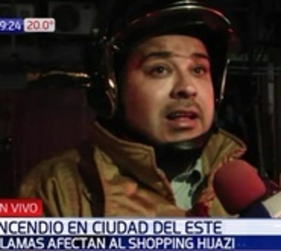 Incendio en galería de Ciudad del Este deja pérdidas materiales - Paraguay.com