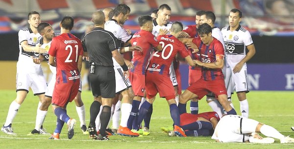 Cerro mete la pata a la hora de contratar a peloteros he’i