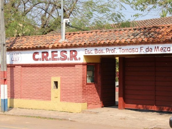 Bafle cayó sobre alumna en pleno acto por Día del Maestro