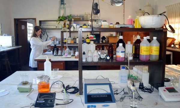 Habrían falseado datos de análisis de suelo en IPTA - Edicion Impresa - ABC Color