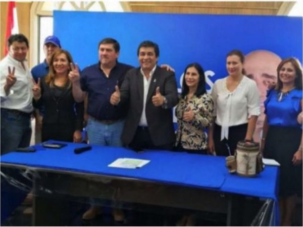 Pactos políticos embretan a la Corte en tema Defensoría