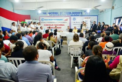 Empleo: buscarán formalizar el 60% de la fuerza laboral - Edicion Impresa - ABC Color