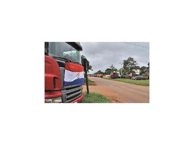 Los camioneros ya se movilizan en Alto Paraná en contra de la suba del gasoil