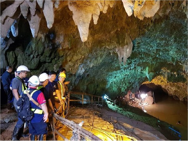 Netflix emitirá la historia del rescate de niños en cueva de Tailandia