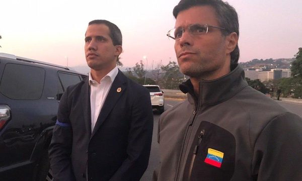 Militares se levantan y Guaidó anuncia liberación de Venezuela