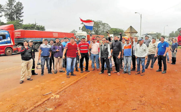 Movilizaciones de camioneros para exigir reducción en precio de gasoíl | Diario Vanguardia 07