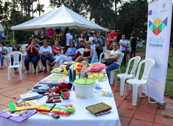 Primer Seminario Internacional de mujeres emprendedoras en Franco