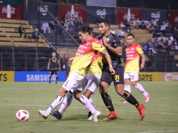 Guaraní y Santaní no rompen el cero en continuidad del Apertura | .::Agencia IP::.