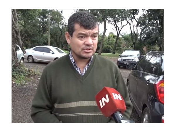 Consiguió terapia por orden judicial, pero se sintió maltratado