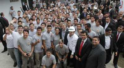 Abdo Benítez inauguró fábrica de transformadores en Limpio | .::Agencia IP::.