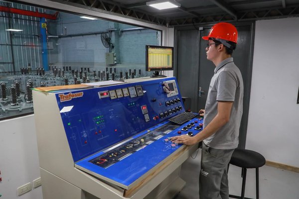 Empresa Trafosur inaugura nueva planta industrial - .::RADIO NACIONAL::.
