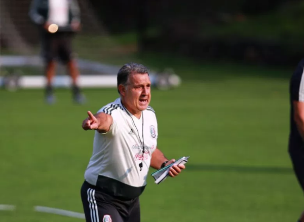 HOY / "Tata" Martino asegura que México puede pasar los octavos en Catar 2022