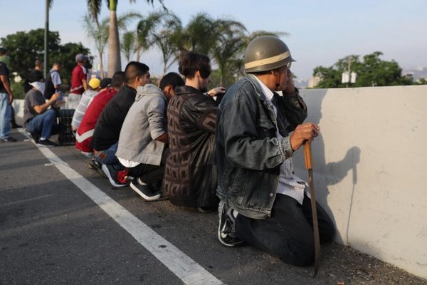 Líderes mundiales reaccionan ante levantamiento en Venezuela - Internacionales - ABC Color