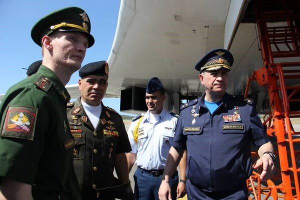 Rusia dice que los militares venezolanos siguen del lado de Maduro | Paraguay en Noticias