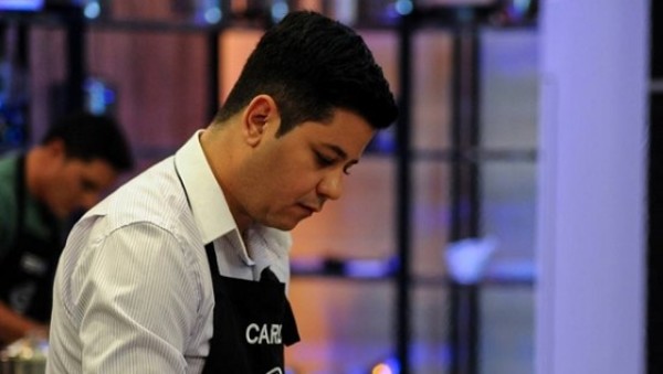 Las piezas se movieron en el tablero y Carlos dejó MasterChef Tercera Temporada
