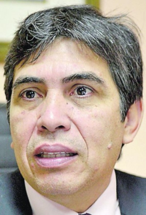 Defensa pide absolución de excontralor | Paraguay en Noticias