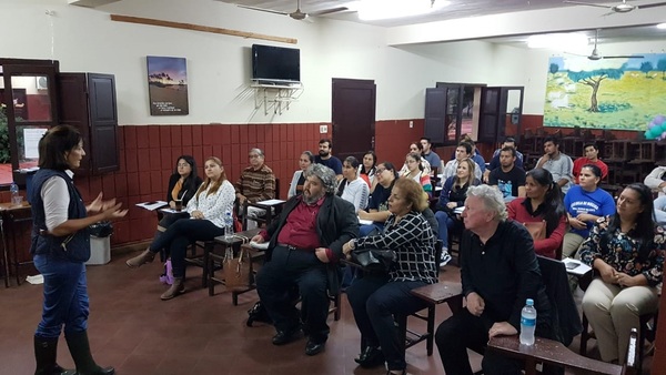 Taller sobre la protección del patrimonio cultural en Yaguarón | .::Agencia IP::.