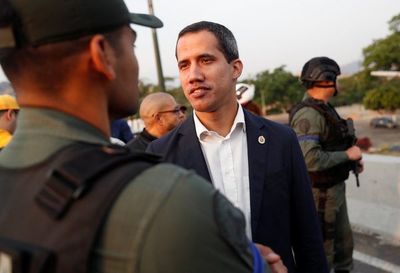 Guaidó anuncia “calle sin retorno” para sacar a Maduro del poder
