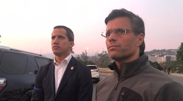 Juan Guaidó llama a levantamiento militar para derrocar a Nicolás Maduro