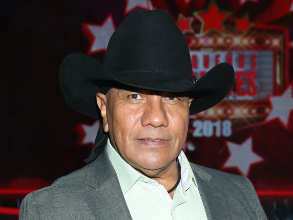 Esparza desmiente maltratar a su compañero de bronco