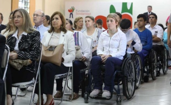 Fundación Solidaridad e Itaipú entregarán 1.000 sillas de ruedas