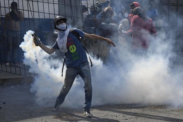 Oposición permanece atrapada en su bastión y resto de Caracas en “normalidad” | Paraguay en Noticias 