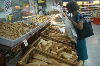 Inminente aumento de precio de panificados  - Radio 1000 AM