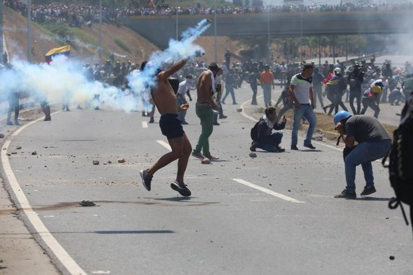 Muere una persona durante las protestas en Venezuela, según ONG - Internacionales - ABC Color