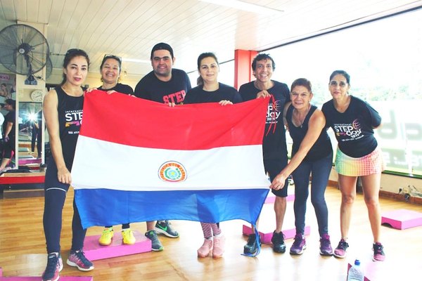 Descuereo a full festejando día del step